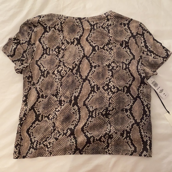 Babaton (by Aritizia) Everyday Tshirt - Picture 5 of 5